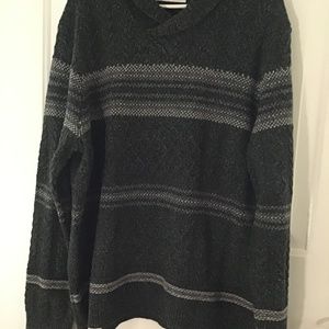 NWT TOMMY BAHAMA PALO VERDE SHAWL SWEATER. L